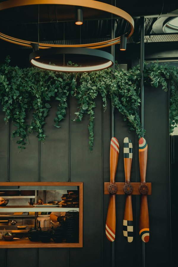 Boutique de faux lierre décoratif : astuces pour un look naturel et facile